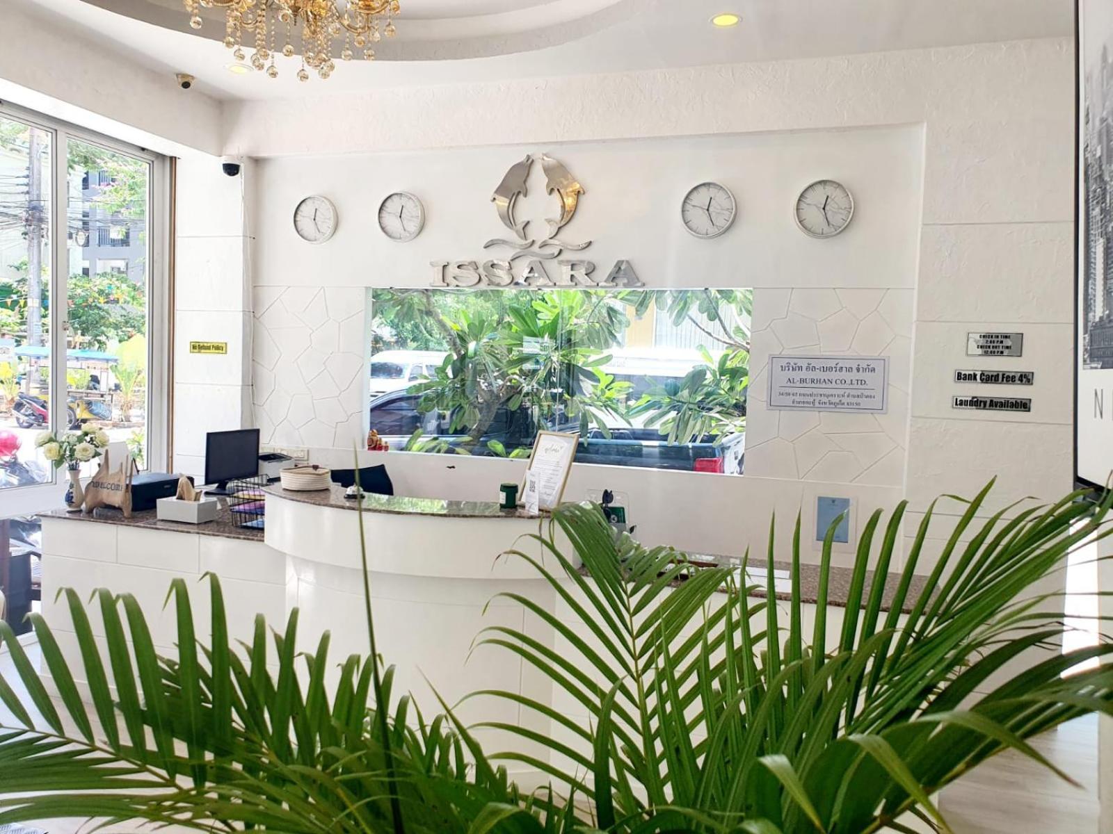 Issara Patong Beach Exterior photo