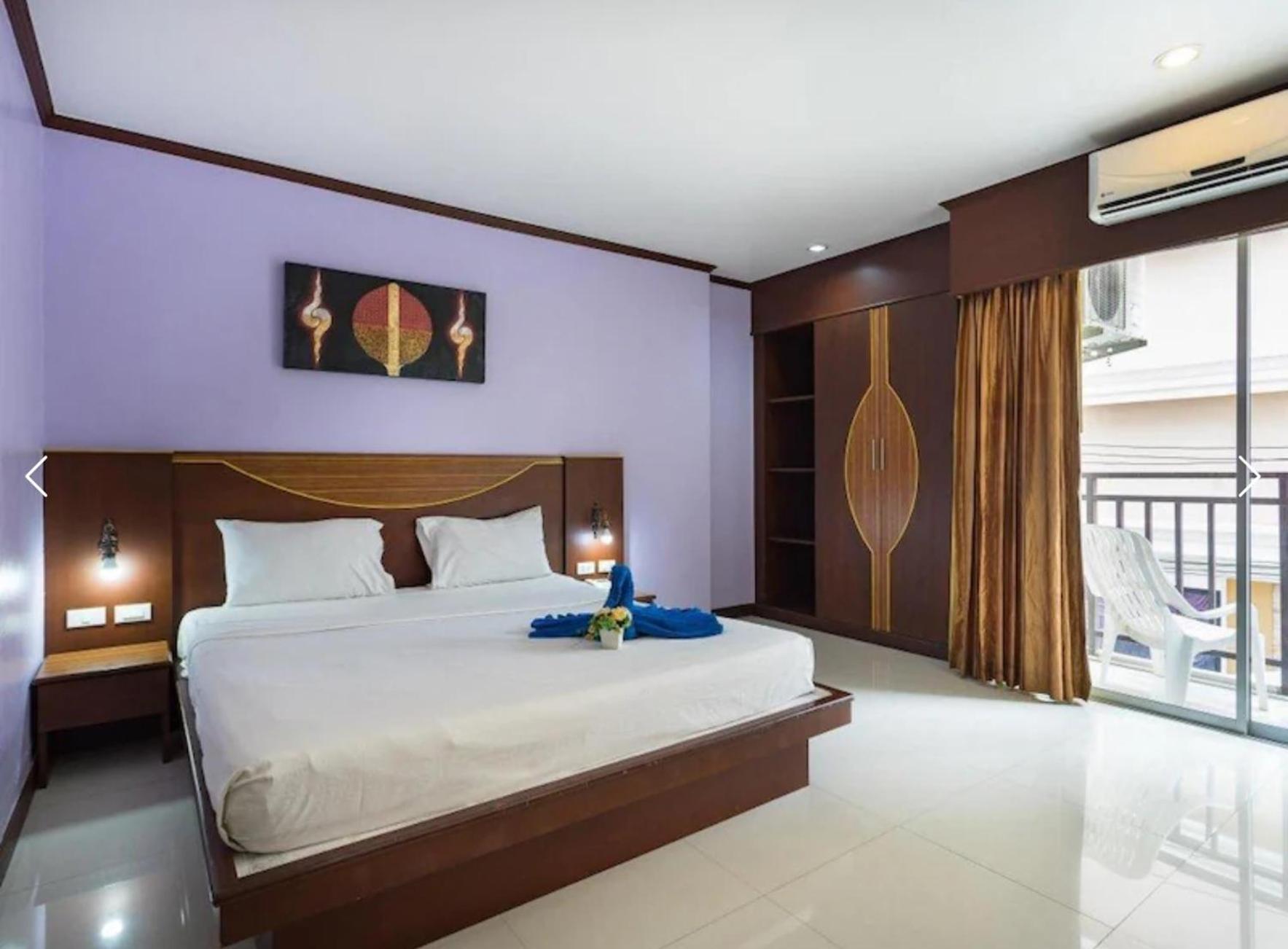 Issara Patong Beach Exterior photo